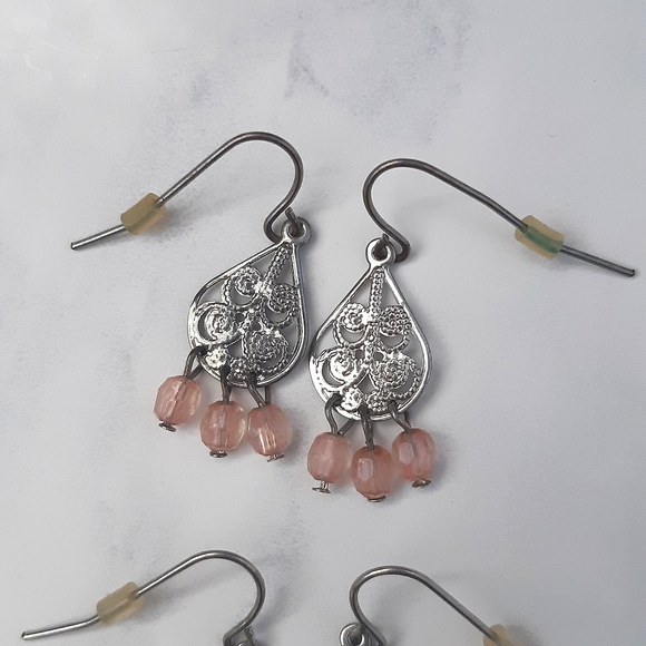 4/25$ 🌻 Set of three delicate dangling earrings - Picture 4 of 4
